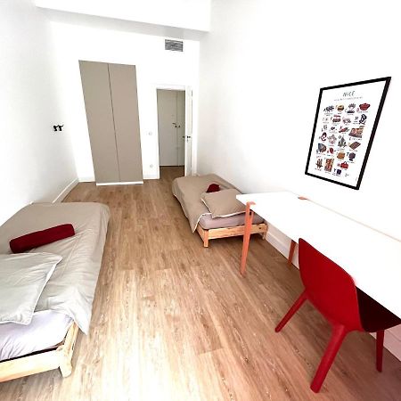 Large Haussmanian Appartment In The Heart Of ニース エクステリア 写真